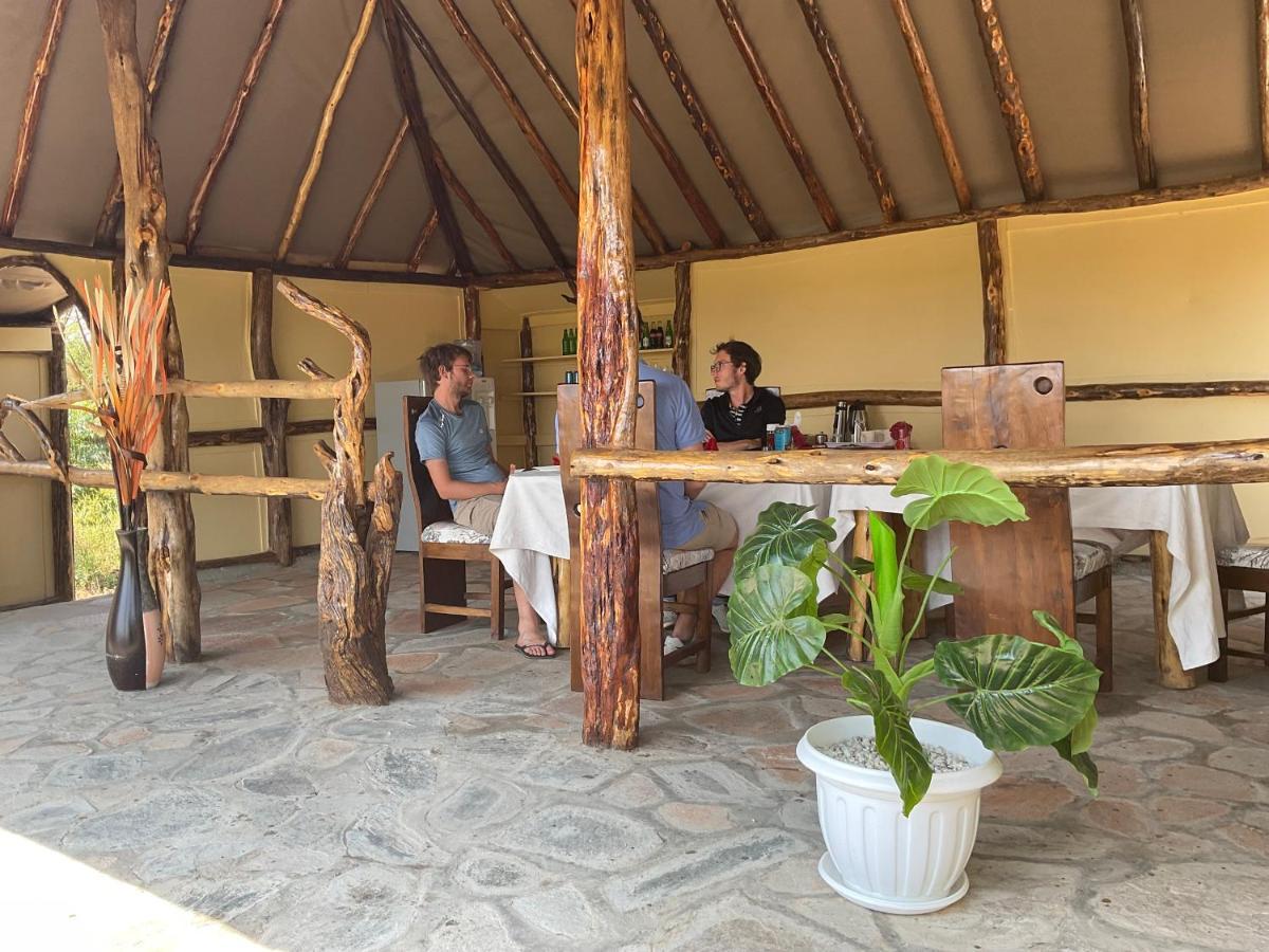 Lodge Olaloi Mara Camp *